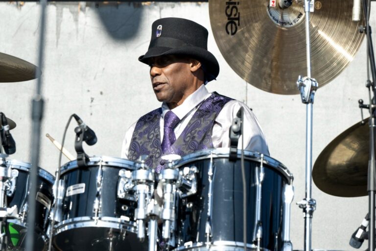Jellybean Johnson, batteur de The Time et associé de Prince, décède à 69 ans