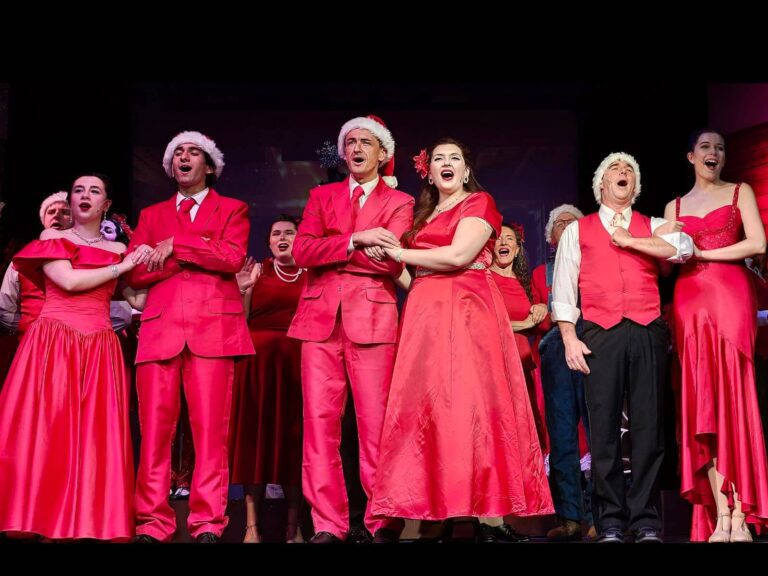 « White Christmas » d&rsquo;Irving Berlin est un succès au Fauquier Community Theatre