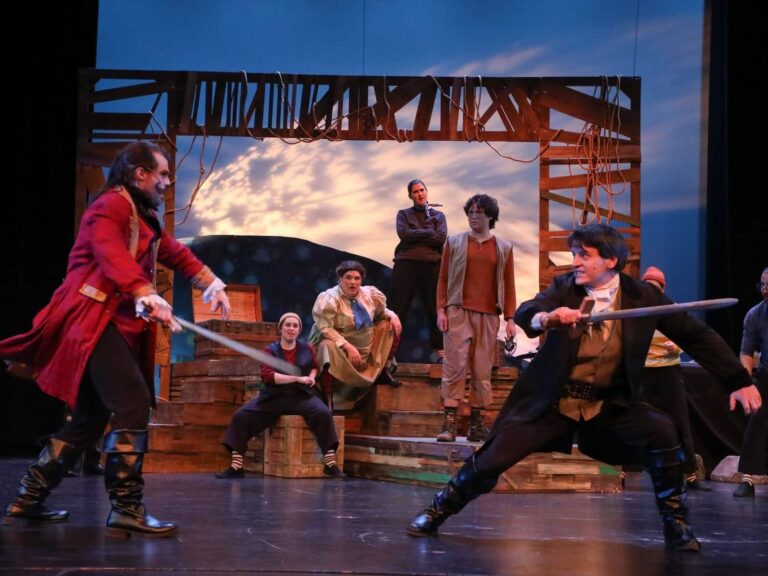 Dans « Peter and the Starcatcher » des Arlington Players, l&rsquo;imagination est au centre de la scène