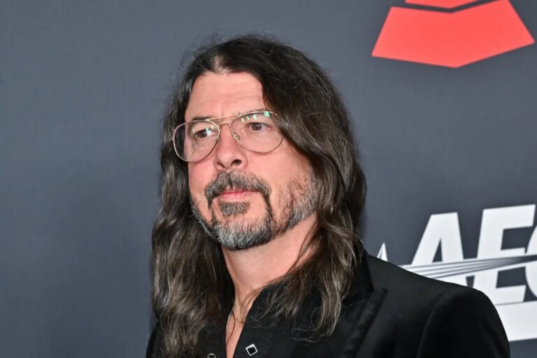 Dave Grohl explique pourquoi les Foo Fighters ont quitté Josh Freese