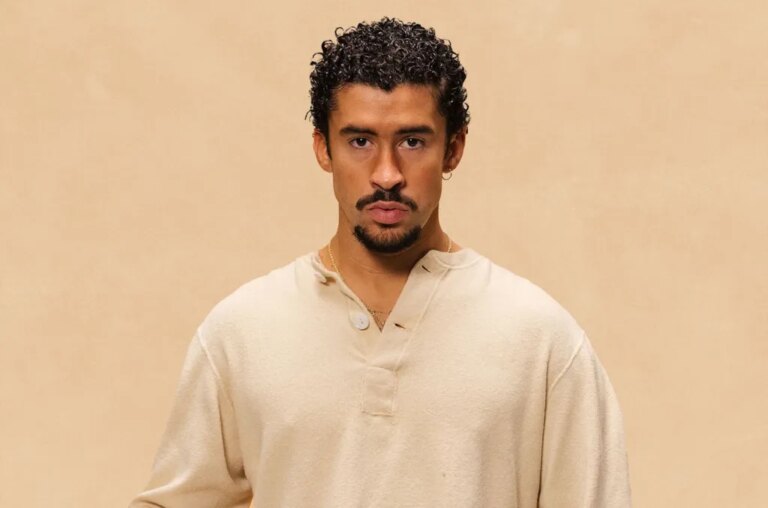 « DeBÍ TiRAR MáS FOToS » de Bad Bunny revient à la première place du classement Billboard 200