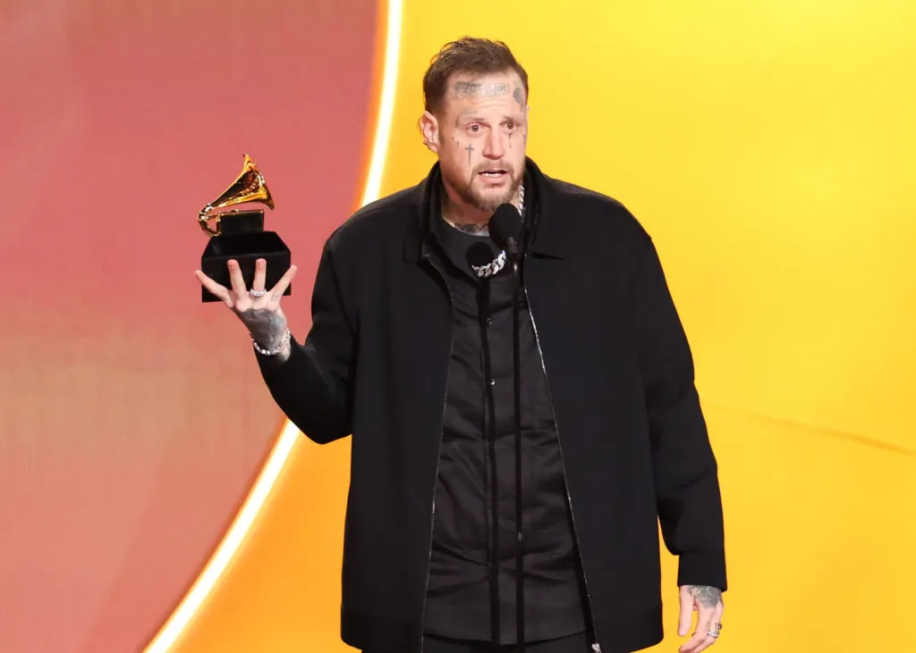 Eric Benét dit que Jelly Roll est "plein de merde" pour avoir refusé de commenter la politique aux Grammys 2026 : "C'est à vous d'être un bon chrétien pour vous exprimer"