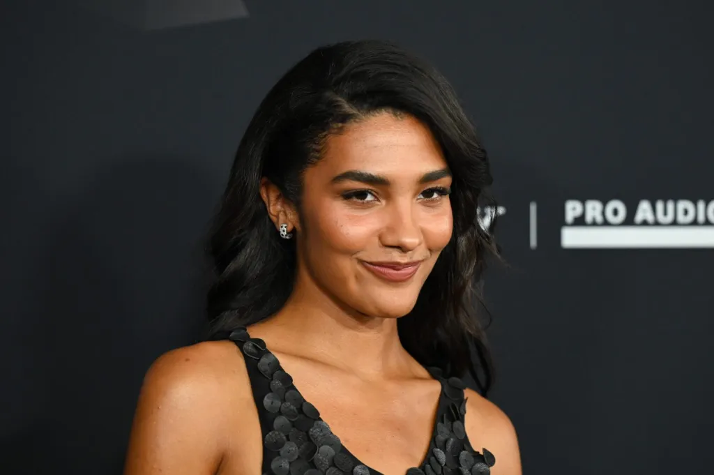 Olivia Dean domine les charts ARIA avec un autre doublé