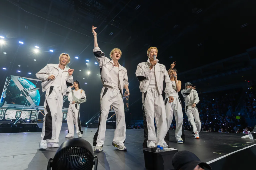 P1Harmony et AMPERS&ONE réfléchissent aux principales tournées américaines et aperçu 2026