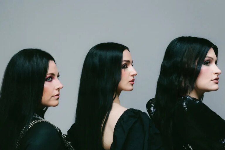 Poppy, Amy Lee et Courtney LaPlante entrent dans l&rsquo;histoire au sommet du classement des diffusions rock grand public
