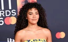 Olivia Dean aux BRIT Awards 2026 qui se sont tenus au Co-op Live le 28 février 2026 à Manchester, en Angleterre.