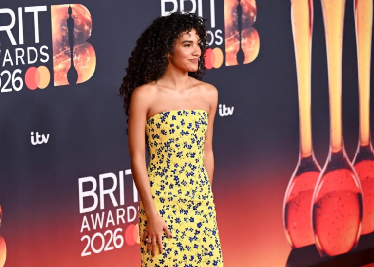 Olivia Dean, Rosalía et d&rsquo;autres artistes dont les victoires aux BRIT Awards 2026 sont entrées dans l&rsquo;histoire