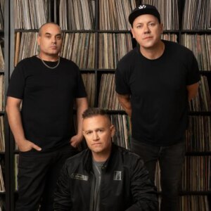Alors que Hilltop Hoods termine sa plus grande tournée à ce jour, les légendes du hip-hop australien réfléchissent à la « créativité en dehors de la créativité »