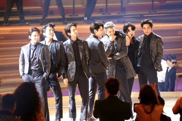 BTS répond aux questions des fans en ligne avant l&rsquo;album « Arirang »