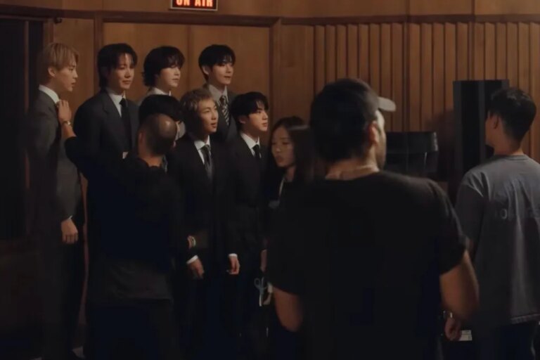 BTS vous invite dans les coulisses de son « retour » massif dans un aperçu du documentaire