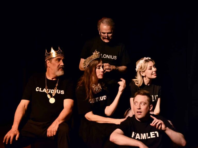 Deux pièces idiotes de Stoppard pour les gens réfléchis par les joueurs britanniques