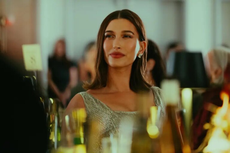 Hailey Bieber parle de son problème de santé qui l&rsquo;expose à un risque de fausse couche : « Je pensais que tout allait bien se passer »