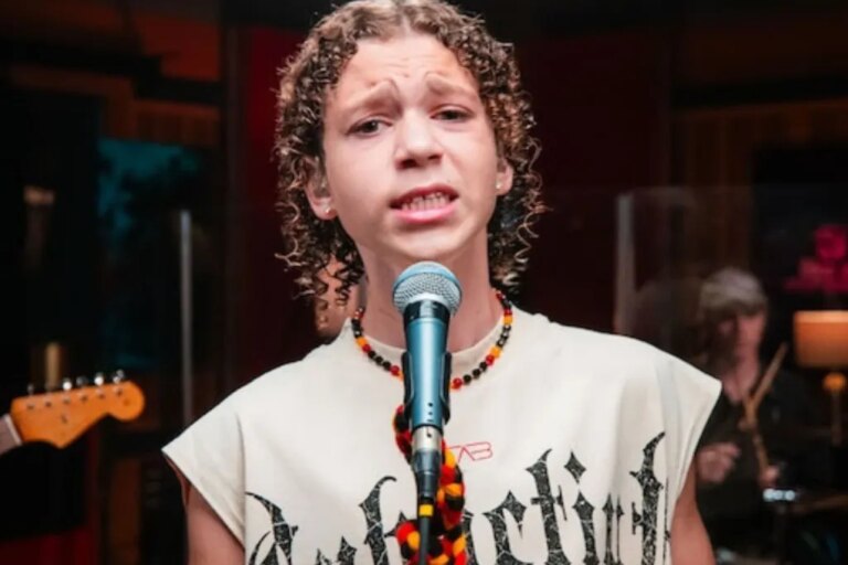 Inkabee fait ses débuts avec Triple J « Like A Version » avec une couverture de Black Eyed Peas