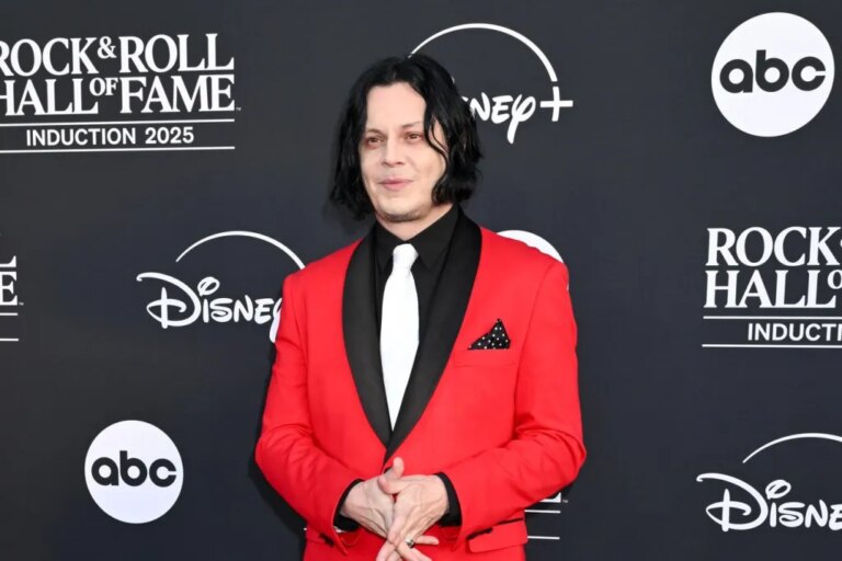 Jack White se moque du projet de Trump de signer la monnaie américaine : les « petites mains »