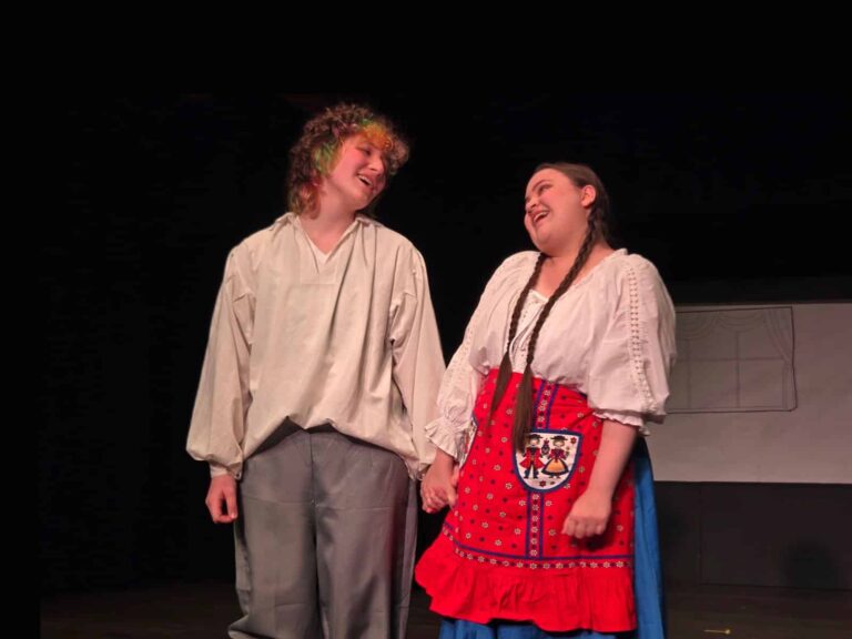 « La Reine des Neiges » de Montgomery Playhouse ravit les Arts Barn