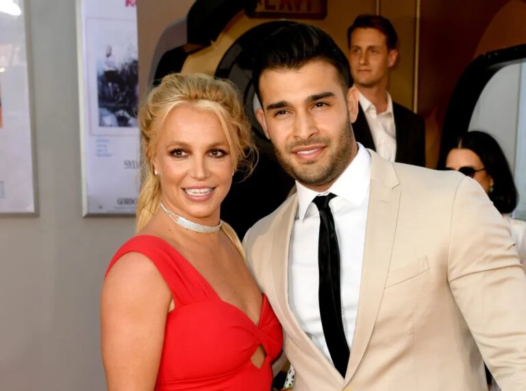 Sam Asghari s&rsquo;exprime sur l&rsquo;arrestation de l&rsquo;ex-femme Britney Spears pour conduite en état d&rsquo;ébriété : « Tout le monde mérite la vie privée »