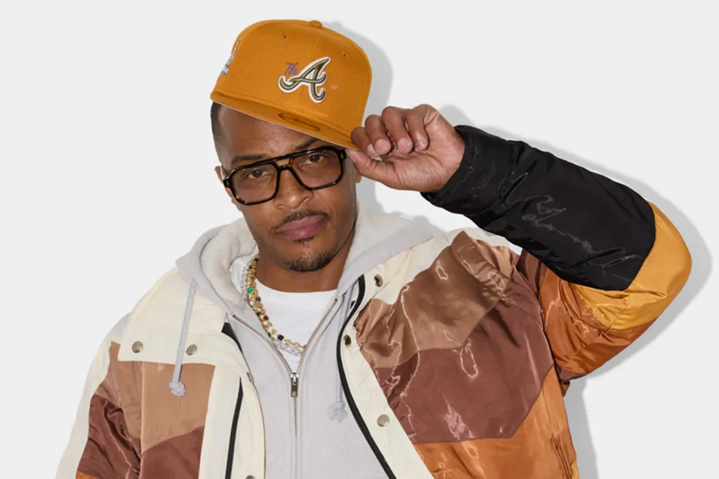TI en tête du classement des diffusions R&B/Hip-Hop grand public pour la première fois depuis « Blurred Lines » de 2013