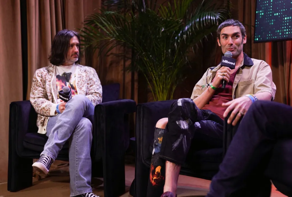 Tyson Ritter et Nick Wheeler des All-American Rejects parlent de leur tournée dans le jardin, de leur indépendance et de leur nouvel album au Billboard House @ SXSW