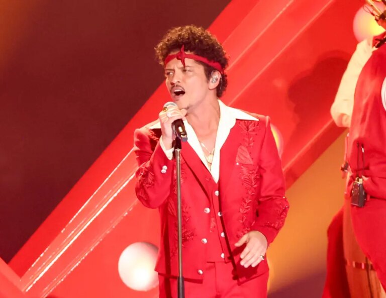 Voici les paroles de « Risk It All » de Bruno Mars