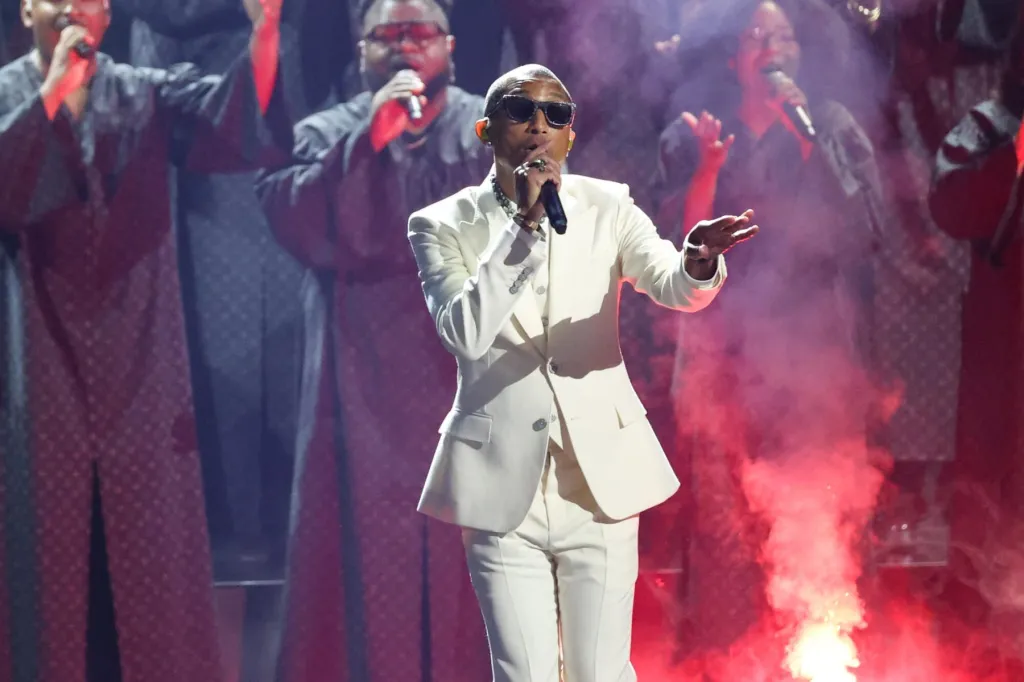 Chaque hit n°1 de Pharrell Williams au Billboard Hot 100