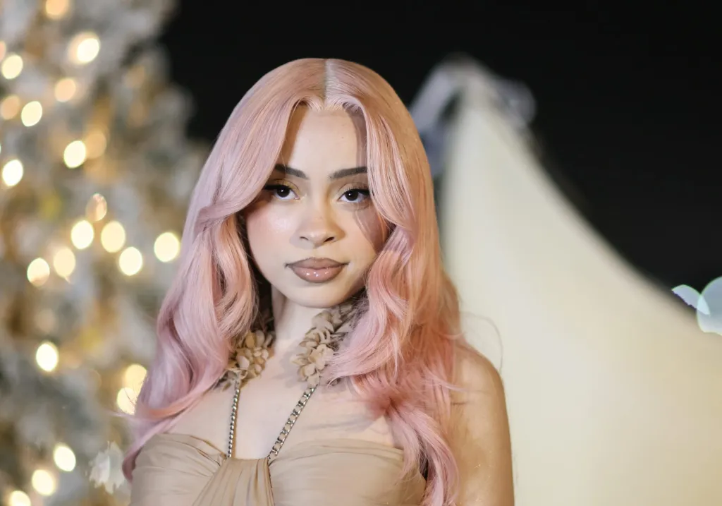 Ice Spice giflé lors d'une "attaque non provoquée" chez Hollywood McDonald's, selon un avocat
