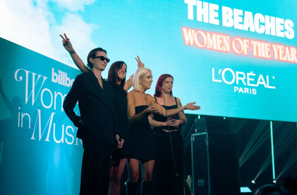 Les plages recevront le Global Force Award au Billboard Women in Music 2026