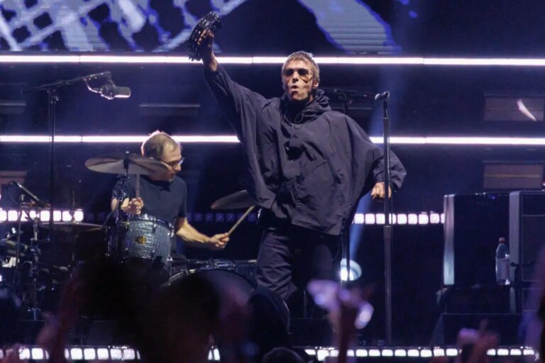 Liam Gallagher célèbre son intronisation au Temple de la renommée du rock & roll 2026 : « Tout est possible si vous avez un rêve »