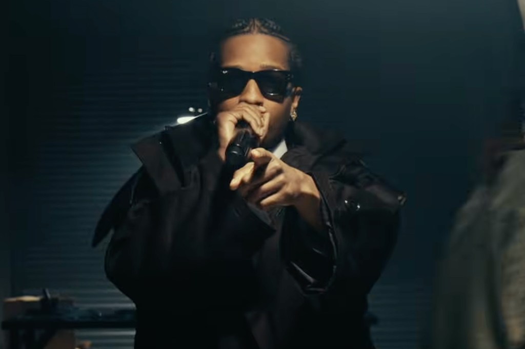 Regardez A$AP Rocky interpréter les morceaux « Don't Be Dumb » pour la série « Songline » d'Amazon Music : « Live From New York »