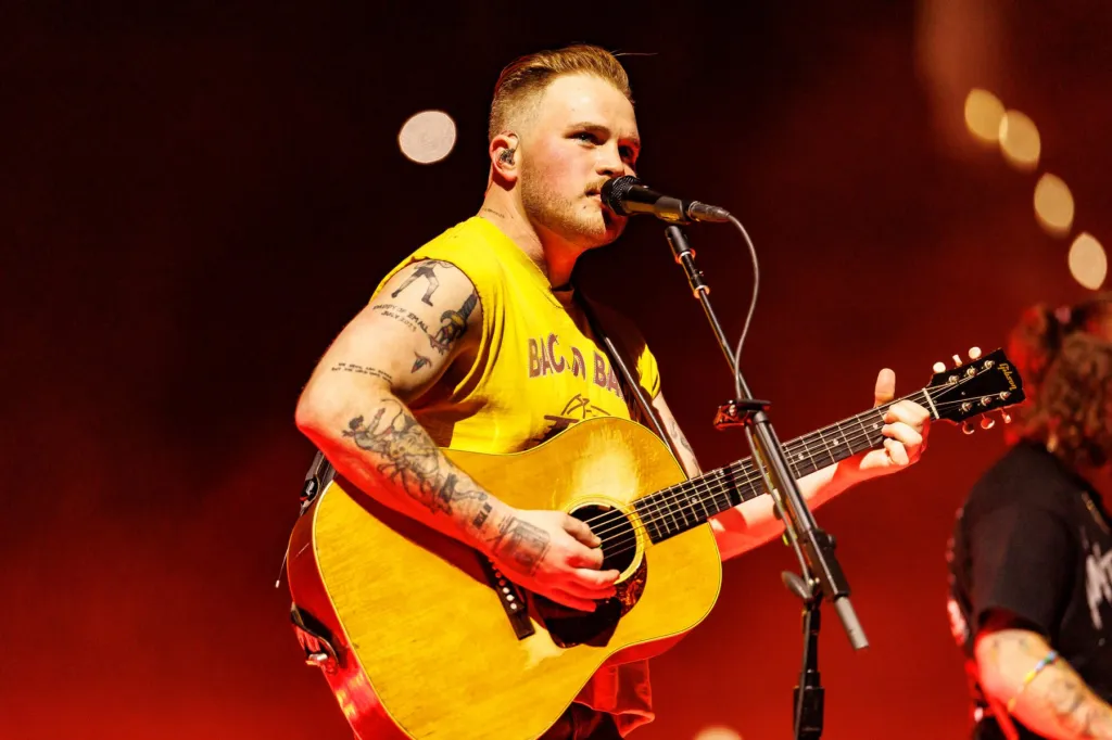 Zach Bryan annule un concert à Tulsa en raison de conditions météorologiques extrêmes : "Je n'ai jamais annulé un spectacle de ma vie"