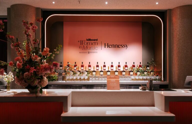 Hennessy porte un toast au Billboard Women in Music 2026 : voir les photos