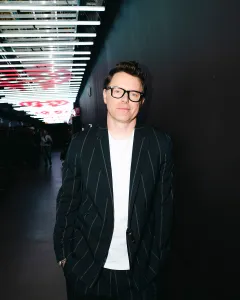 Bobby Bones au festival iHeartCountry 2026 qui s'est tenu au Moody Center le 2 mai 2026 à Austin, Texas.