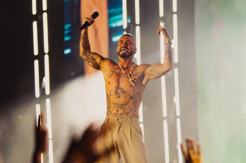 J Balvin a rappelé au Festival Sueños 2026 pourquoi le statut OG est toujours musclé