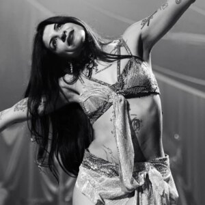 AB Quintanilla rejoint Cazzu pour une interprétation de « Si Una Vez » de Selena : « J&rsquo;ai été époustouflé »