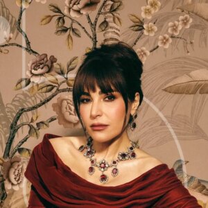 Abeer Nehme sur la couverture de Billboard Arabia : une voix guidée par le sentiment