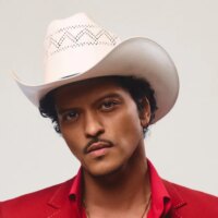Bruno Mars s&rsquo;envole dans les charts latins avec « Lo Arriesgo Todo », interprétation espagnole de « Risk It All »