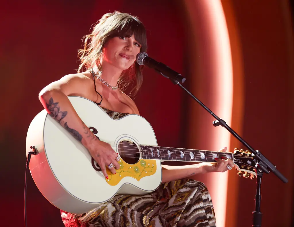 "Choosin' Texas" d'Ella Langley atteint la première place du classement ARIA