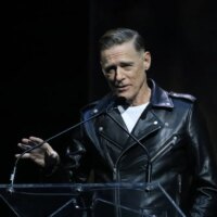 Le clip vidéo « (Everything I Do) I Do It For You » de Bryan Adams dépasse le milliard de vues sur YouTube