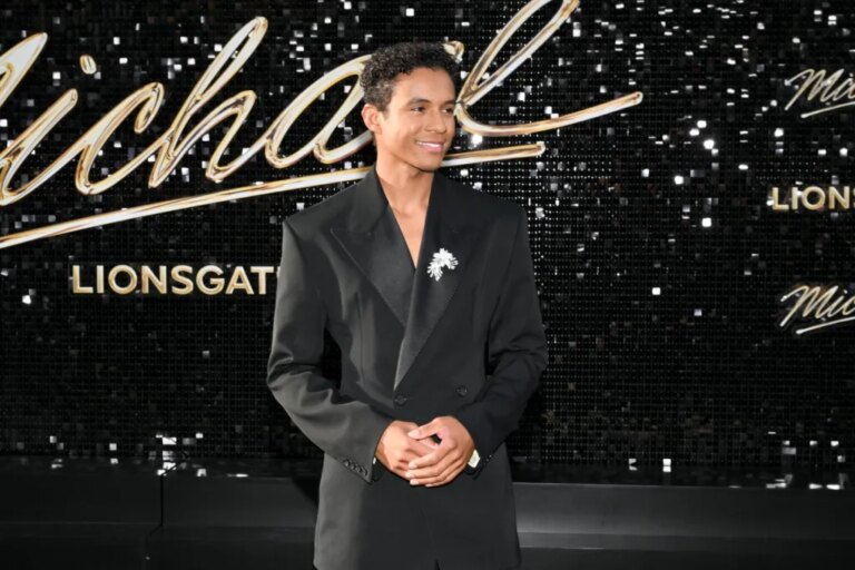 Les chansons de Michael Jackson pullulent dans le classement des meilleures chansons de films après la première de « Michael »