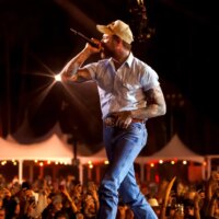 Post Malone annonce une course dans les stades australiens et néo-zélandais avec Don Toliver comme invité spécial