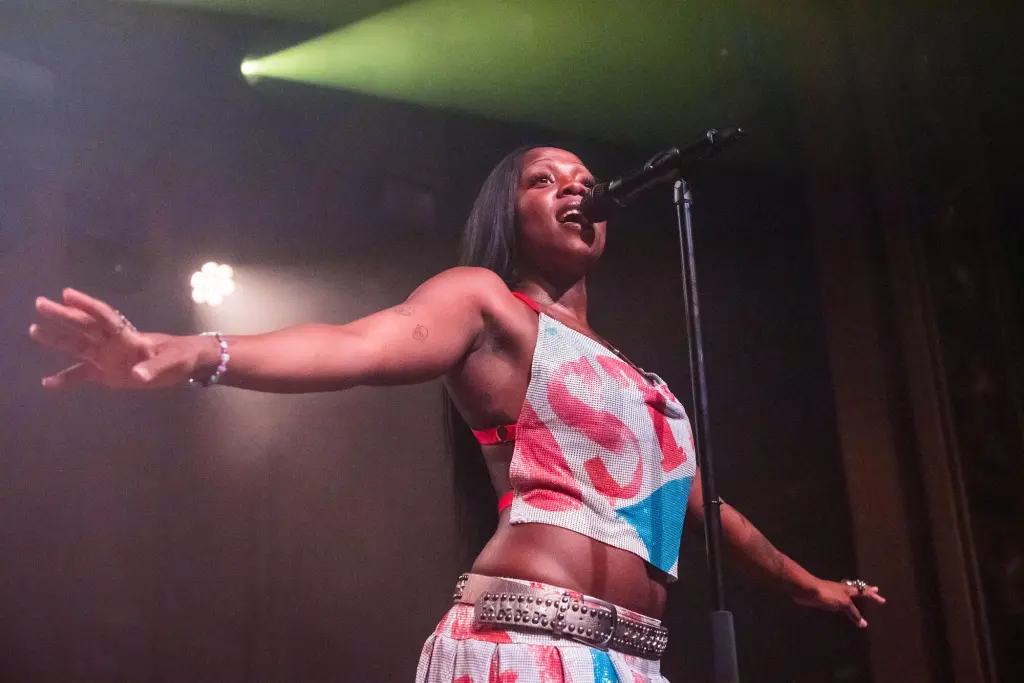 Rachel Chinouriri porte haut le drapeau des talents locaux au Showcase SXSW Londres 2026 : 5 meilleurs moments