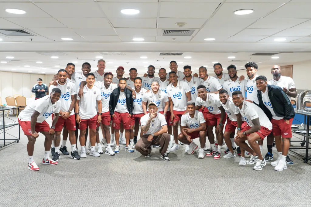 Boza est l'ambassadeur musical du Panama pour la Coupe du monde 2026 et d'autres moments édifiants de la musique latine