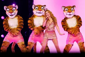 Shakira à la tournée mondiale Las Mujeres Ya No Lloran de SHAKIRA qui s'est tenue à Untuit Dome le 13 juin 2026 à Ingelwood, en Californie.