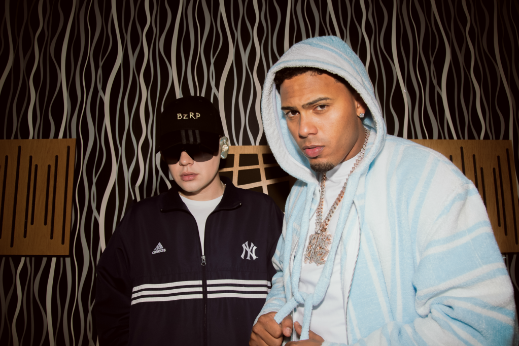 Bizarrap et Myke Towers abandonnent la « session musicale BZRP #42/66 » – et prennent des photos de l'Allemagne