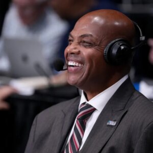 Charles Barkley espère qu&rsquo;ESPN le virera à cause d&rsquo;une blague sur Cardi B : « J&rsquo;adorerais être viré, je ne vais pas mentir »