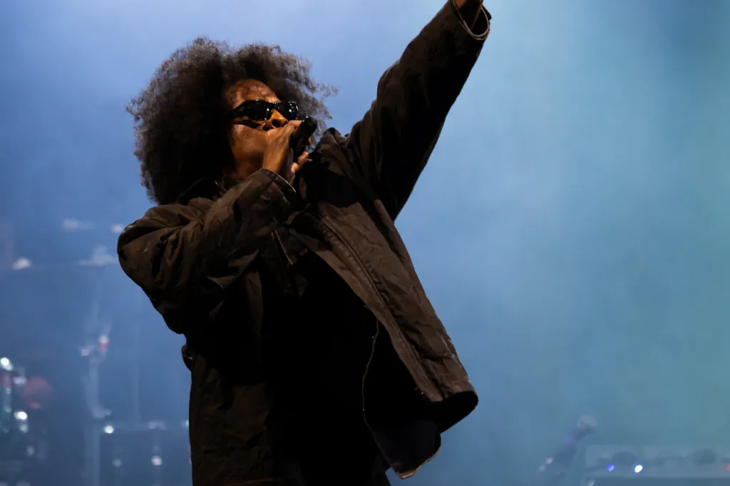 De Ye à Drake, voici tout le monde que Jay-Z a semblé dissident lors de son style libre de pique-nique Roots