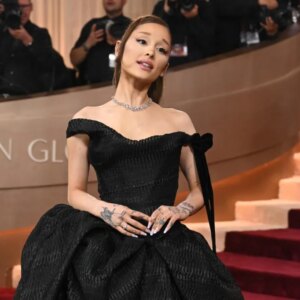 « Hate That I Made You Love Me » d&rsquo;Ariana Grande fait ses débuts à la première place du classement des singles britanniques