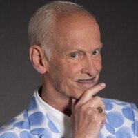 John Waters parle de l&rsquo;hébergement de Mosswood Meltdown, de ce qu&rsquo;il pense de l&rsquo;IA et du chanteur punk qu&rsquo;il choisirait dans un film