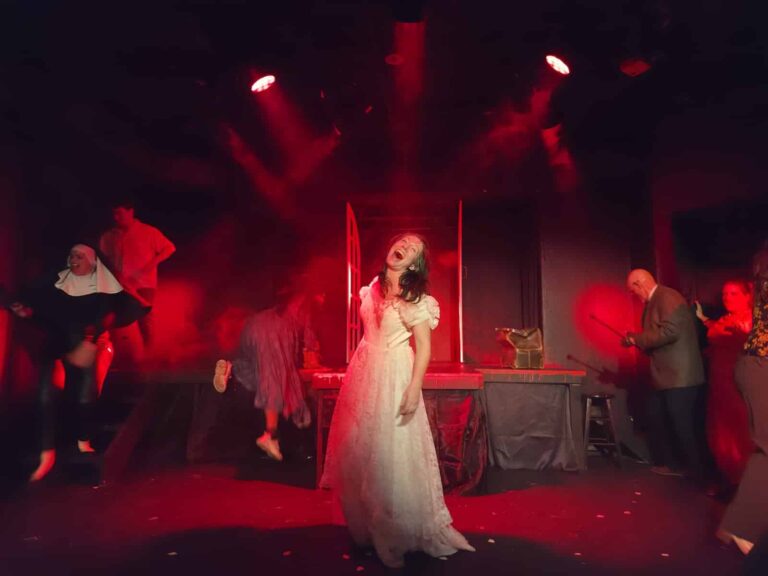 Laurel Mill Playhouse propose un « Dracula » délicieusement sombre