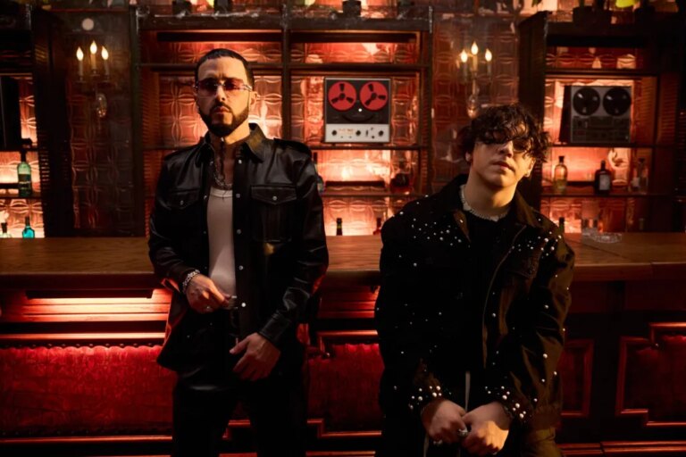 « Me Voy a La Chingada » de Yandel et Xavi en tête du classement des diffusions latino-américaines