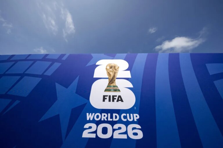 Megan Thee Stallion, David Guetta, EJAE et Andrea Bocelli s&rsquo;associent pour l&rsquo;hymne « DNA » de la Coupe du Monde de la FIFA 2026 : écoutez